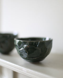 Annette Lindenberg 'Kelp' Tea bowl 1