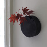 Motomu Oyama 'Kurosabi Kakehana' Black rust hanging vase 5