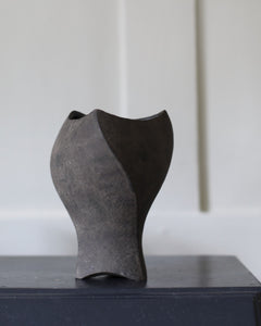 Takada Kae Black rust twist vase