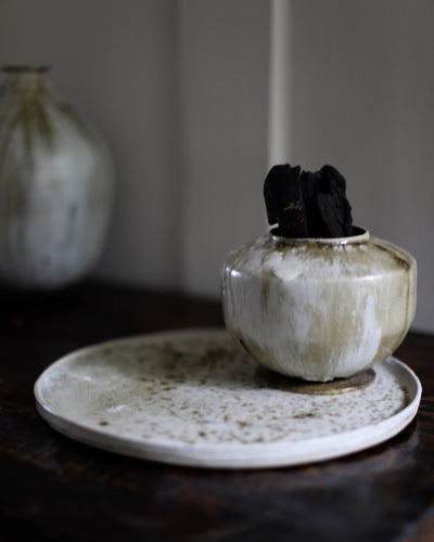 Chloé Rosetta Bell Lobster Shell Wild Clay Plate with Brass and Fossilised Wood Lidded Pot