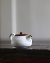 Youyou Wang Miniature teapot 15