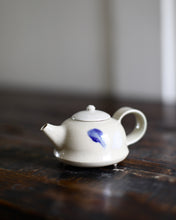 Youyou Wang Miniature teapot 20