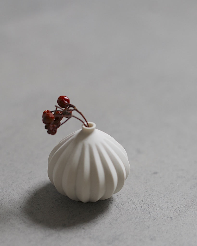 Masako Nakagami Miniature Nest Vase 10
