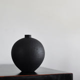 Saeam Kwon 'Vase in Black'