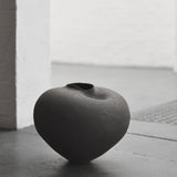 Emelie Abrahamsson 'Curve Vessel III'