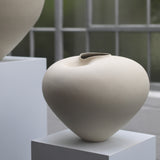 Emelie Abrahamsson 'Curve Vessel II'