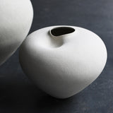 Emelie Abrahamsson 'Curve Vessel II'