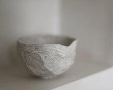 Annette Lindenberg 'Scratched porcelain' Tea bowl