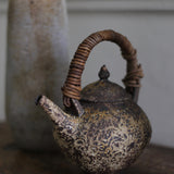 Masahiko Yamamoto White mud Clay pot 24
