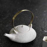 Airi Kagamihara 'Flat Teapot'