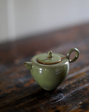 Youyou Wang Miniature teapot 12