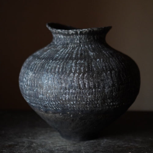 Masahiko Yamamoto White mud tsubo (line)