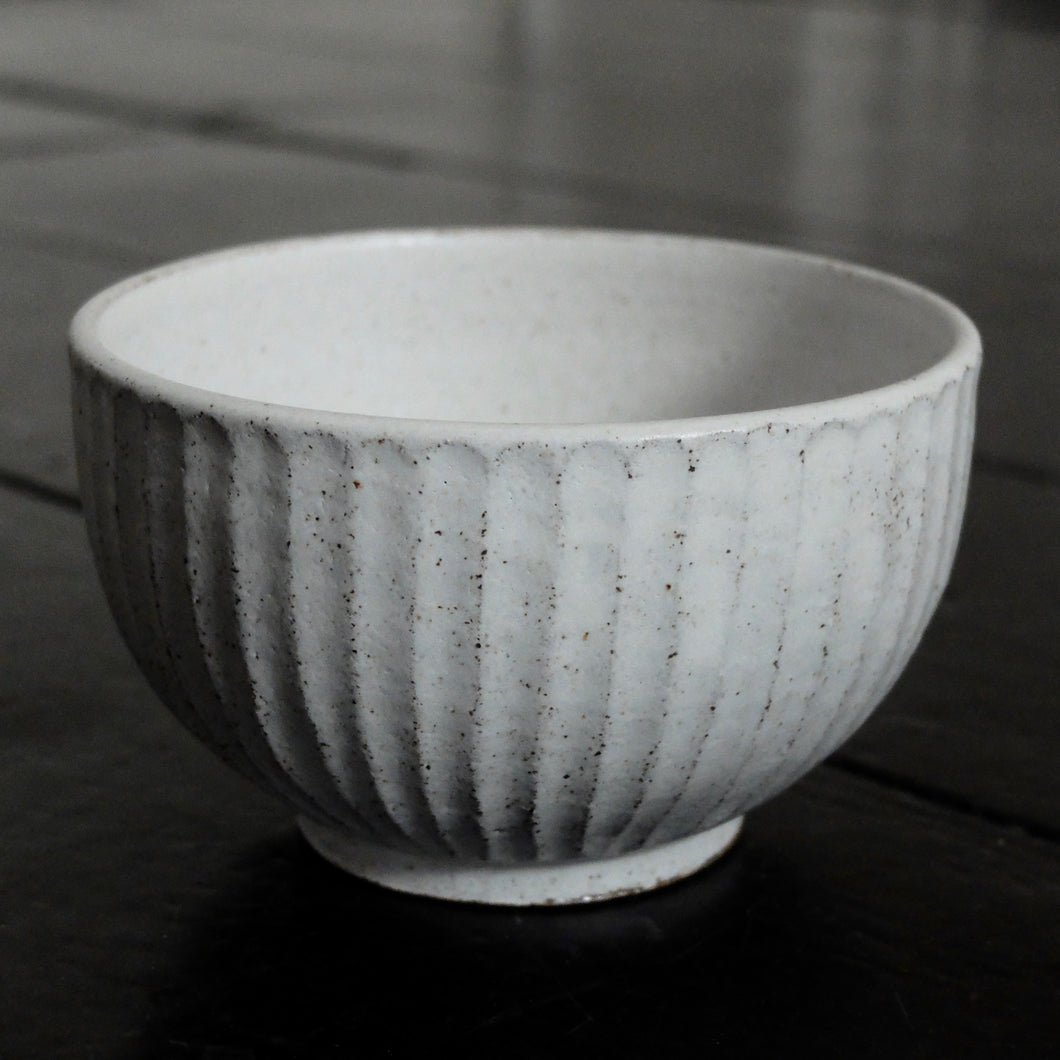 Robynn Storgaard Medium Carved bowl 4.2