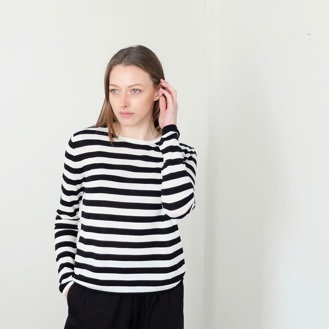 (SS 22) A.B Apuntob Knitted Stripe Top in Black and Butter