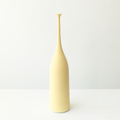 Sophie Cook medium/tall bottle dry warm yellow