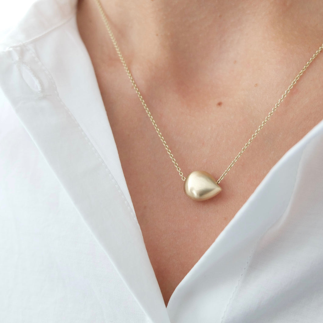 Kerry Seaton 18ct Gold Pod Pendant