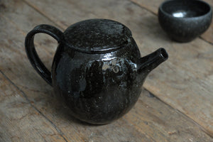 Masako Nakagami Black Teapot (3)