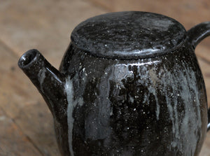 Masako Nakagami Black Teapot (6)