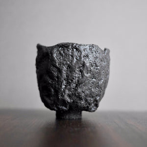 Annette Lindenberg 'Volcanic Pebble' Small Yunomi 11
